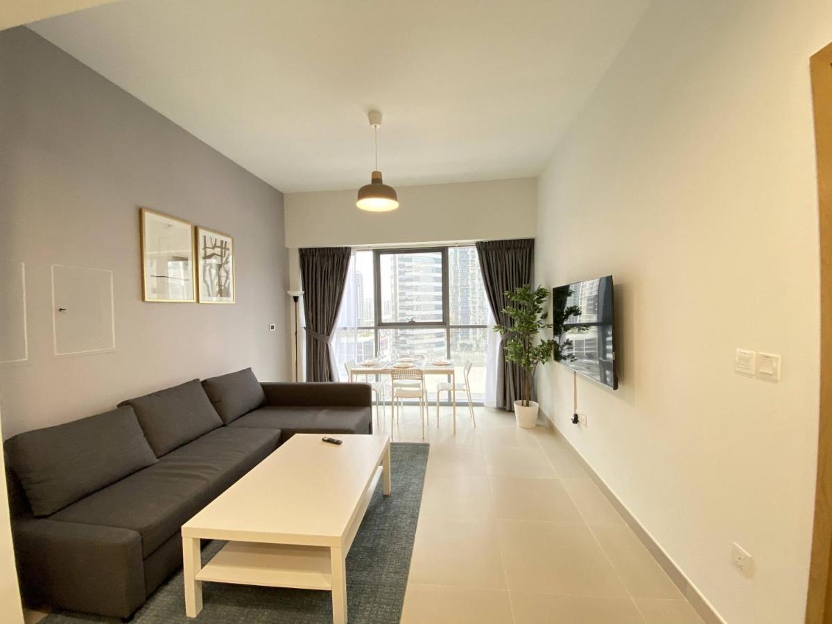 Апартаменты Lux Bnb Bellevue Tower Downtown Дубай Экстерьер фото